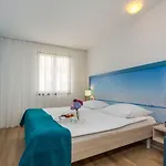 Vista 3*