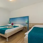 Vista 3*