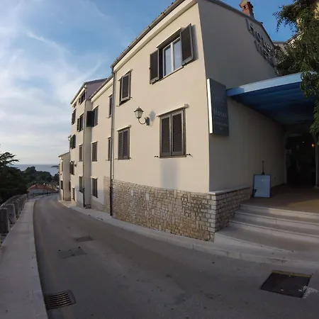 Vista 3*