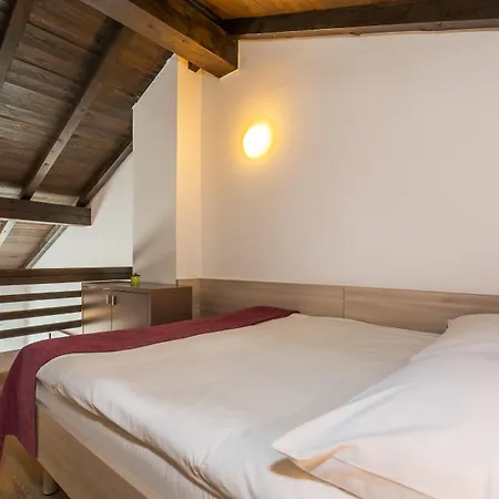 Vista Hotel 3*