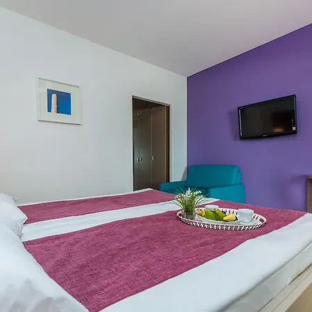 Vista 3*