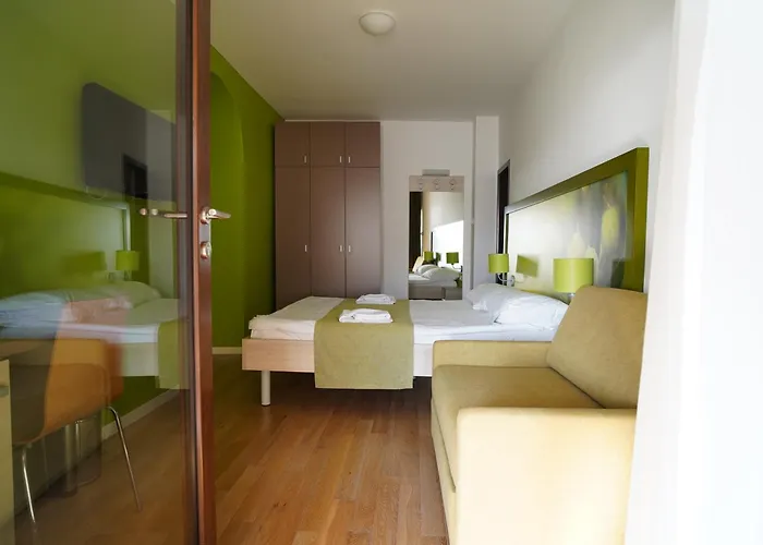 Vista Hotel